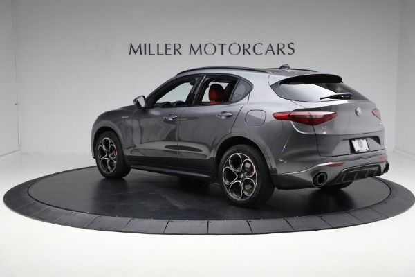 Used 2022 Alfa Romeo Stelvio Veloce for sale Sold at Pagani of Greenwich in Greenwich CT 06830 9