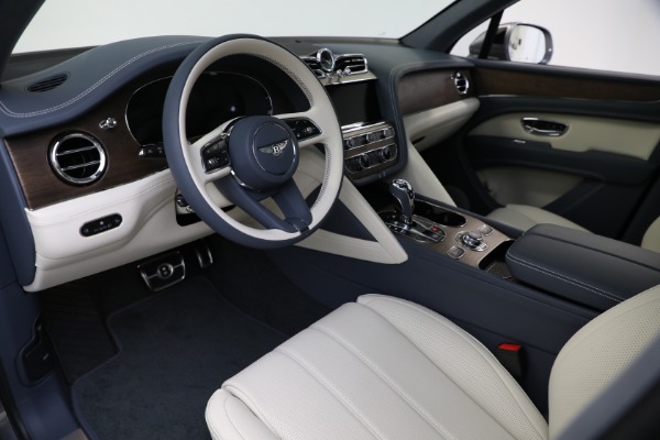 New 2024 Bentley Bentayga V8 for sale Sold at Pagani of Greenwich in Greenwich CT 06830 17