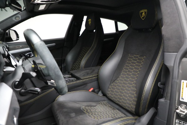 Used 2021 Lamborghini Urus for sale $212,900 at Pagani of Greenwich in Greenwich CT 06830 24