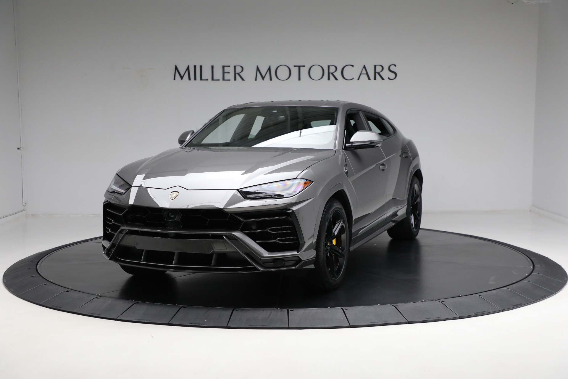 Used 2021 Lamborghini Urus for sale $212,900 at Pagani of Greenwich in Greenwich CT 06830 1