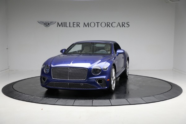 New 2023 Bentley Continental GTC Azure V8 for sale $304,900 at Pagani of Greenwich in Greenwich CT 06830 1