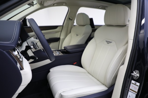 New 2024 Bentley Bentayga EWB V8 for sale $269,040 at Pagani of Greenwich in Greenwich CT 06830 19