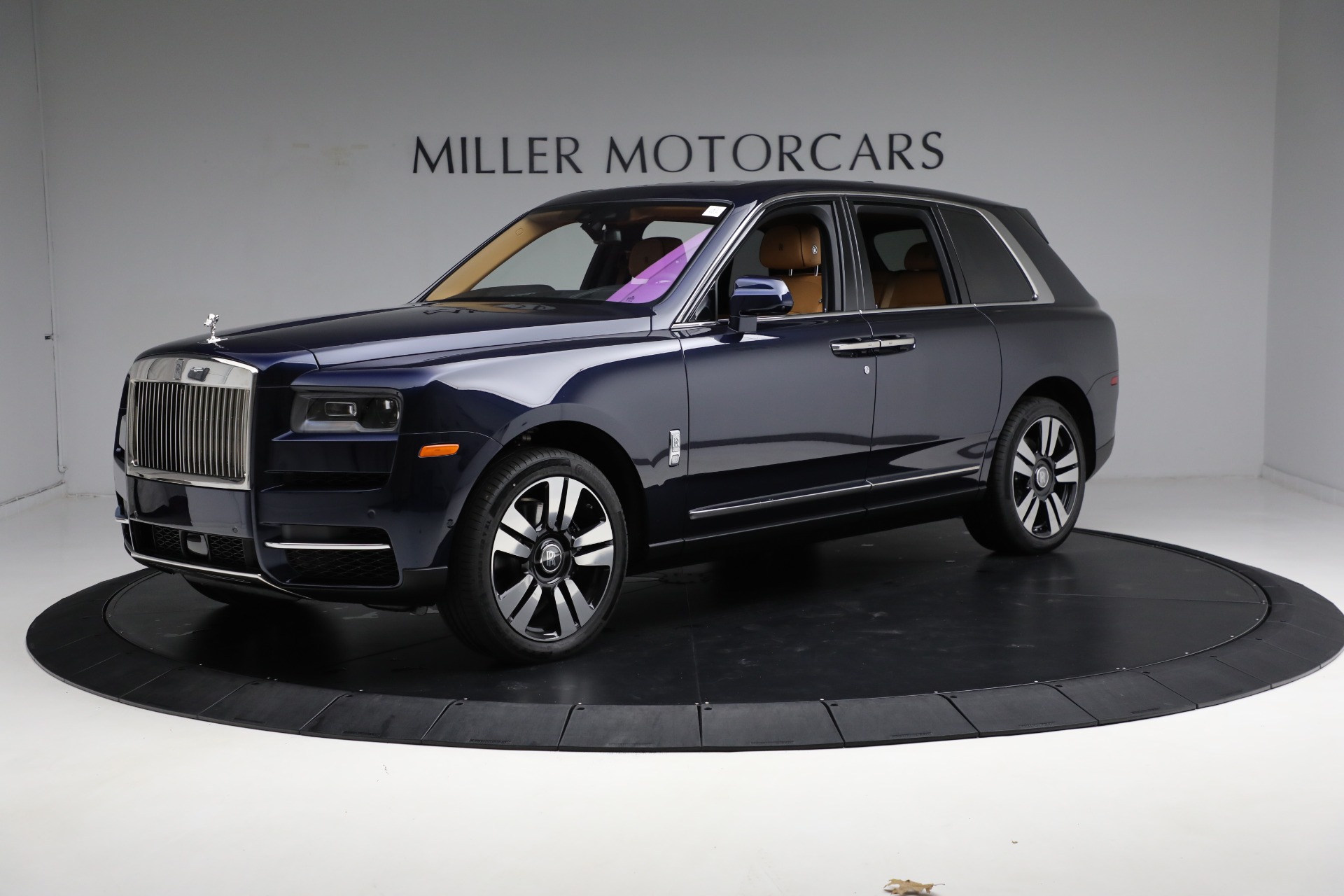 New 2024 Rolls-Royce Cullinan for sale $442,925 at Pagani of Greenwich in Greenwich CT 06830 1