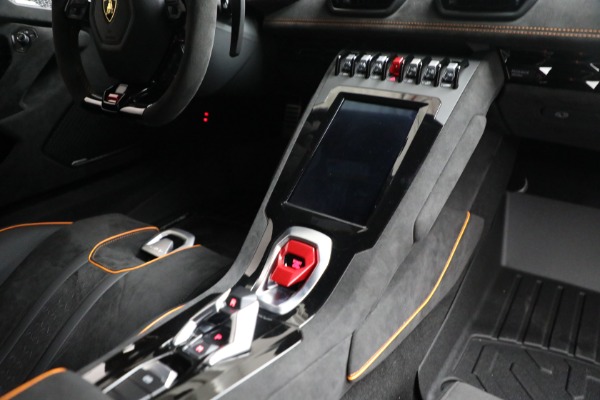 Used 2023 Lamborghini Huracan Sterrato for sale Sold at Pagani of Greenwich in Greenwich CT 06830 20