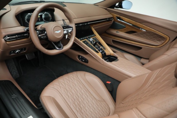 New 2024 Aston Martin DB12 Volante for sale $320,800 at Pagani of Greenwich in Greenwich CT 06830 19