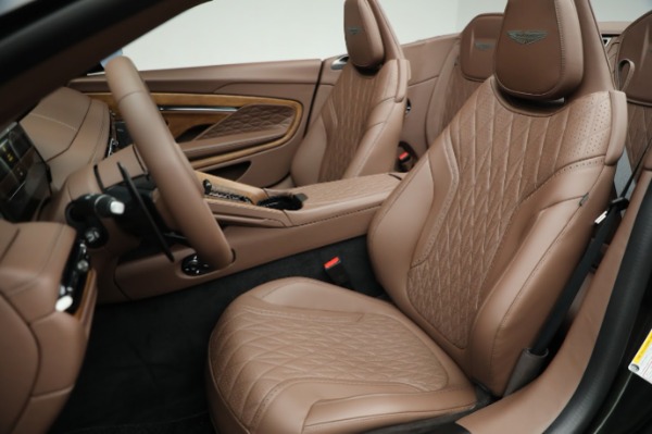 Used 2024 Aston Martin DB12 Volante for sale $279,900 at Pagani of Greenwich in Greenwich CT 06830 21