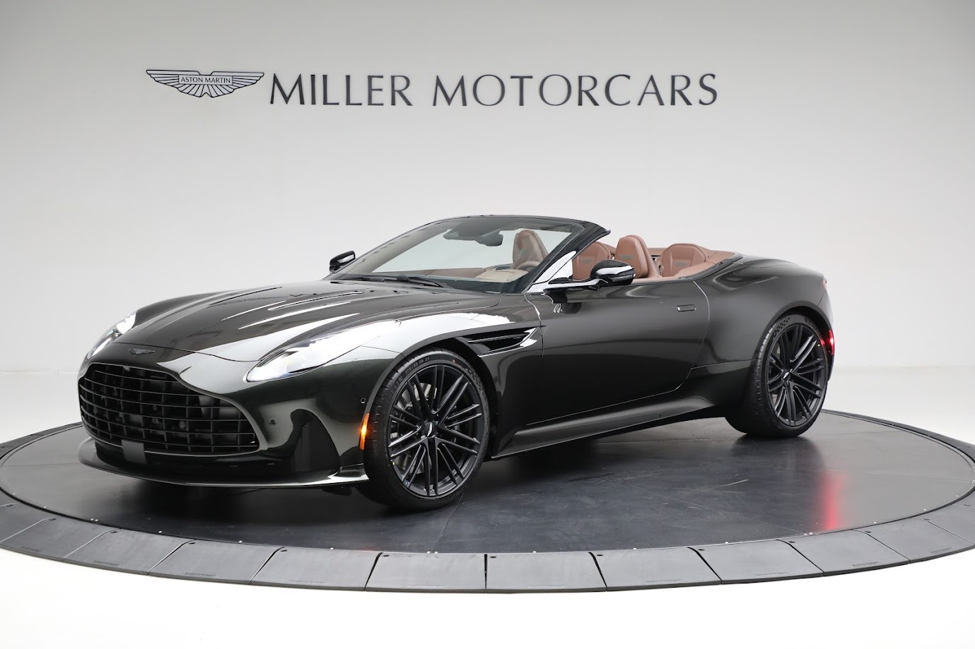 Used 2024 Aston Martin DB12 Volante for sale $279,900 at Pagani of Greenwich in Greenwich CT 06830 1