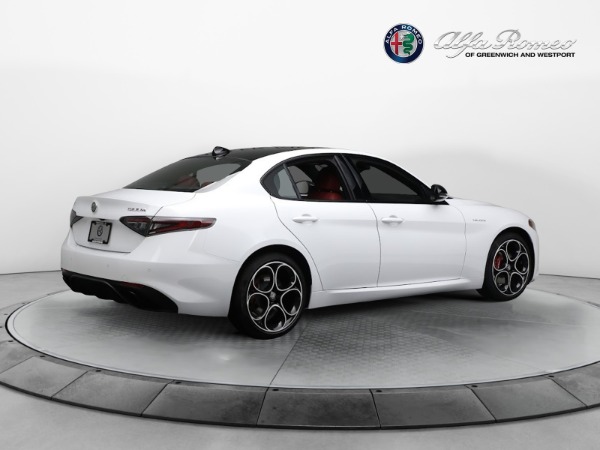 New 2024 Alfa Romeo Giulia Veloce for sale Sold at Pagani of Greenwich in Greenwich CT 06830 16