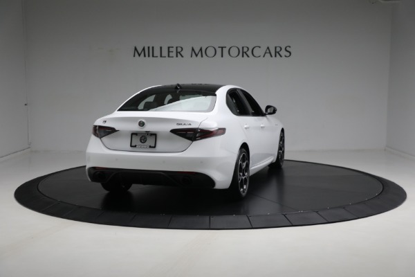 New 2024 Alfa Romeo Giulia Veloce for sale Sold at Pagani of Greenwich in Greenwich CT 06830 13