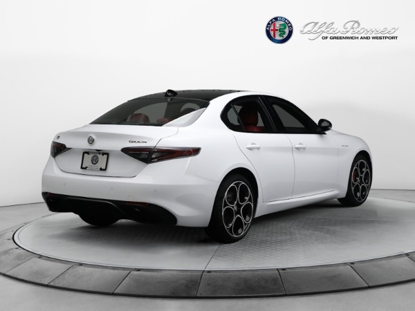 New 2024 Alfa Romeo Giulia Veloce for sale $56,710 at Pagani of Greenwich in Greenwich CT 06830 14