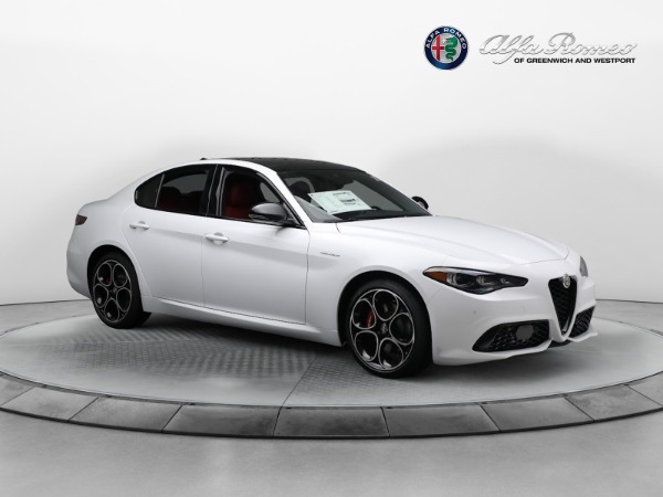 New 2024 Alfa Romeo Giulia Veloce for sale $56,710 at Pagani of Greenwich in Greenwich CT 06830 20