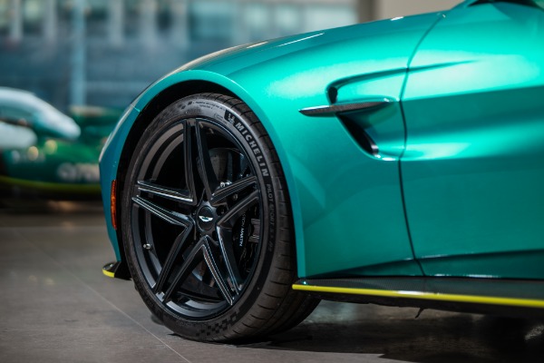 New 2025 Aston Martin Vantage for sale Sold at Pagani of Greenwich in Greenwich CT 06830 8