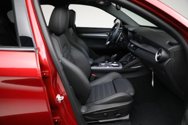 New 2024 Alfa Romeo Stelvio Veloce for sale Sold at Pagani of Greenwich in Greenwich CT 06830 28