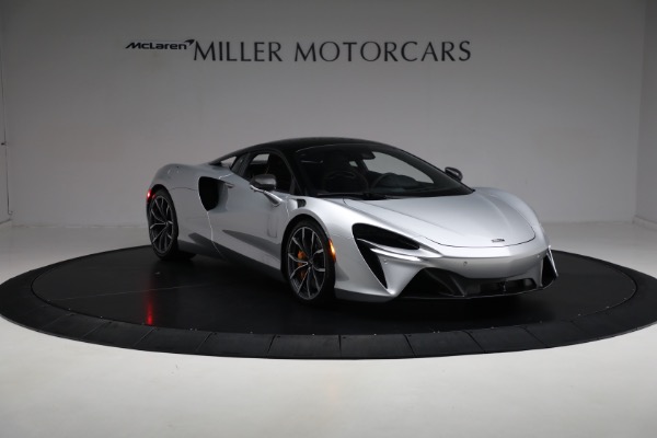 New 2023 McLaren Artura Vision for sale Sold at Pagani of Greenwich in Greenwich CT 06830 11