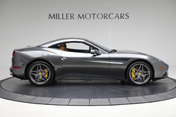Used 2015 Ferrari California T for sale Sold at Pagani of Greenwich in Greenwich CT 06830 17