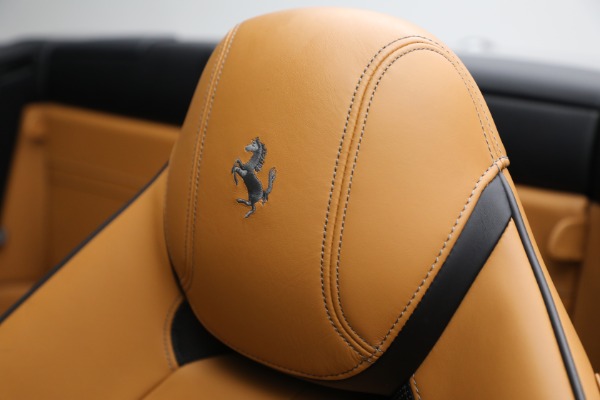 Used 2015 Ferrari California T for sale Sold at Pagani of Greenwich in Greenwich CT 06830 28