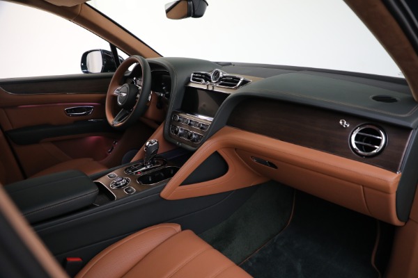 New 2024 Bentley Bentayga V8 for sale Sold at Pagani of Greenwich in Greenwich CT 06830 25