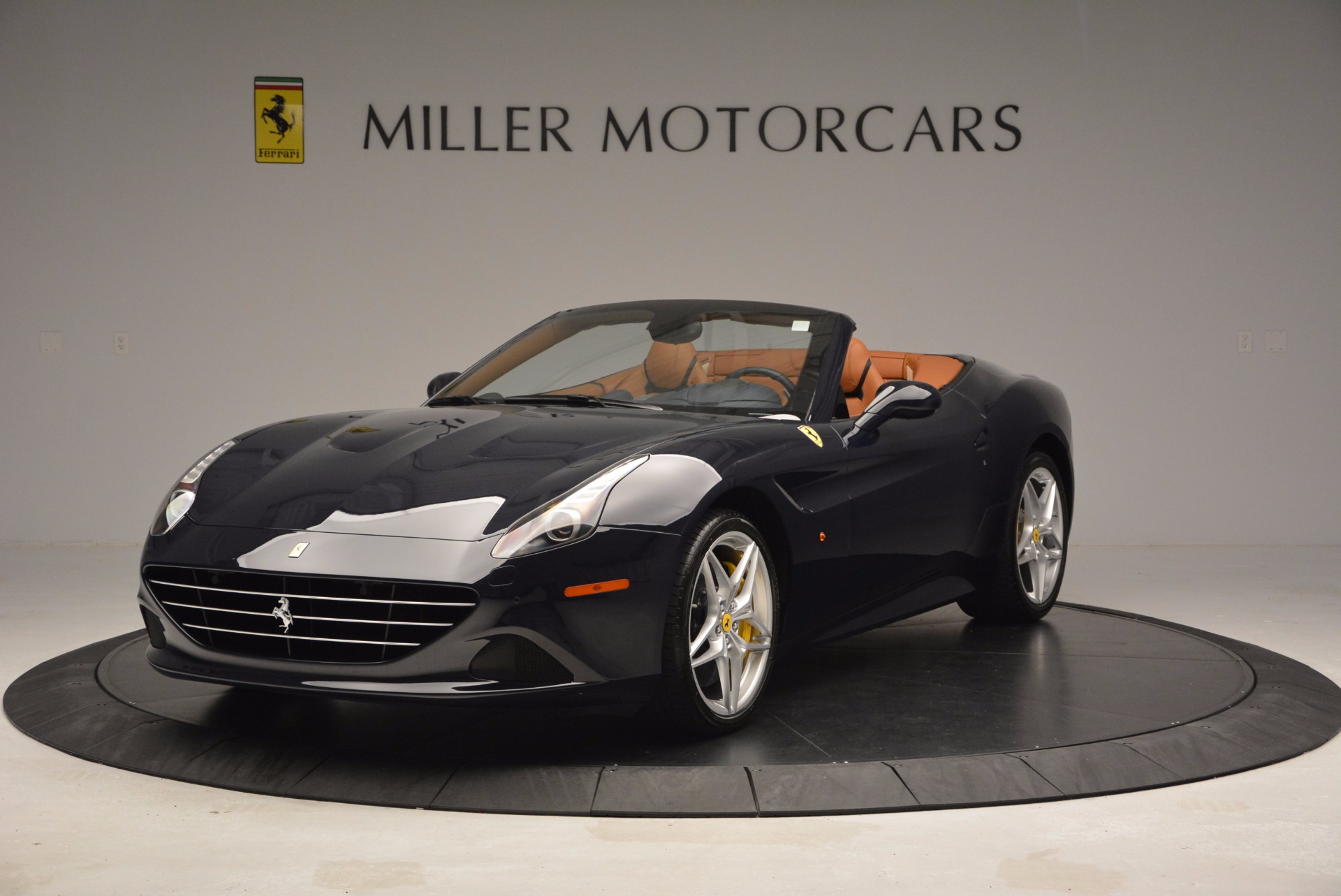 Used 2015 Ferrari California T for sale Sold at Pagani of Greenwich in Greenwich CT 06830 1