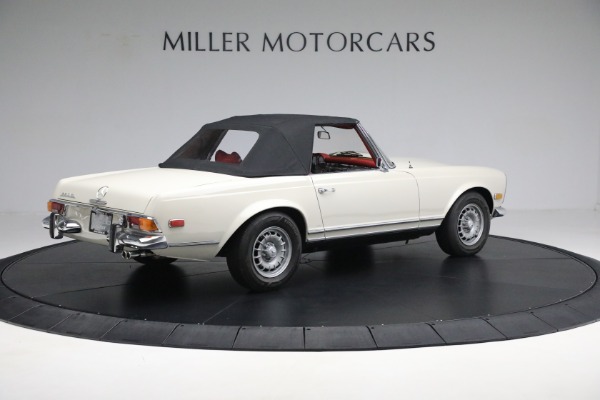 Used 1970 Mercedes-Benz 280 SL for sale Sold at Pagani of Greenwich in Greenwich CT 06830 16