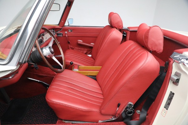 Used 1970 Mercedes-Benz 280 SL for sale Sold at Pagani of Greenwich in Greenwich CT 06830 18