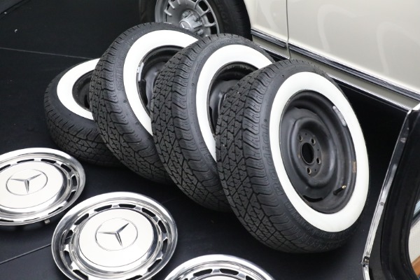 Used 1970 Mercedes-Benz 280 SL for sale Sold at Pagani of Greenwich in Greenwich CT 06830 28