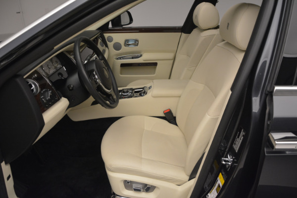 Used 2013 Rolls-Royce Ghost for sale Sold at Pagani of Greenwich in Greenwich CT 06830 24