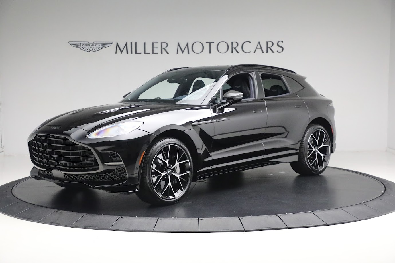 New 2025 Aston Martin DBX707 for sale $321,200 at Pagani of Greenwich in Greenwich CT 06830 1