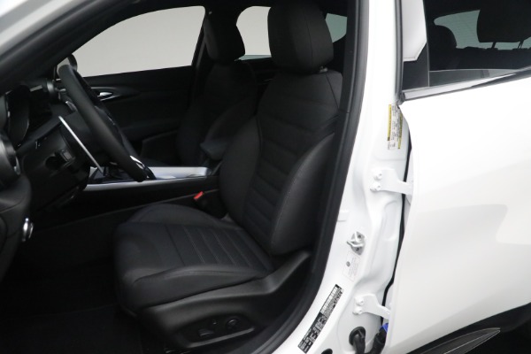 Used 2024 Alfa Romeo Tonale Veloce for sale $29,900 at Pagani of Greenwich in Greenwich CT 06830 21