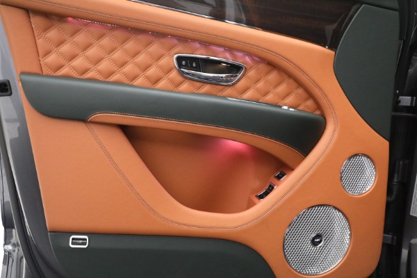 Used 2023 Bentley Bentayga Azure Hybrid for sale Sold at Pagani of Greenwich in Greenwich CT 06830 22