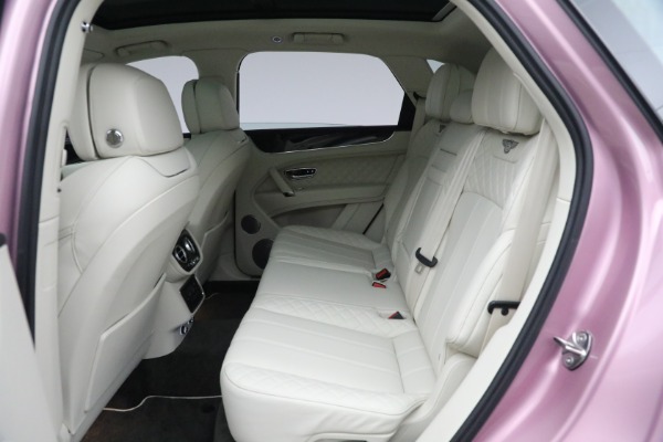 Used 2019 Bentley Bentayga V8 for sale Sold at Pagani of Greenwich in Greenwich CT 06830 24