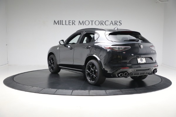 New 2024 Alfa Romeo Stelvio Quadrifoglio for sale $77,900 at Pagani of Greenwich in Greenwich CT 06830 13