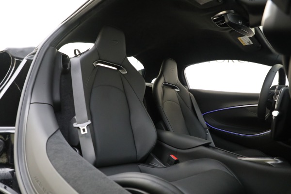 Used 2025 McLaren Artura TechLux for sale $227,900 at Pagani of Greenwich in Greenwich CT 06830 21