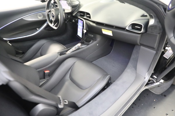 Used 2025 McLaren Artura TechLux for sale $227,900 at Pagani of Greenwich in Greenwich CT 06830 23