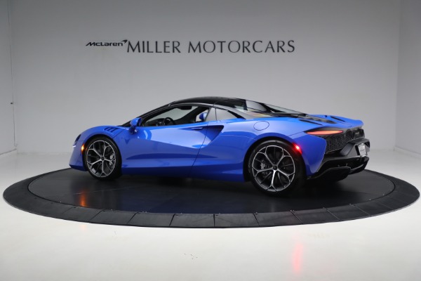 New 2025 McLaren Artura Spider Performance for sale $329,718 at Pagani of Greenwich in Greenwich CT 06830 17