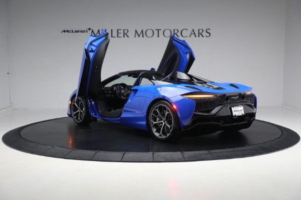 New 2025 McLaren Artura Spider Performance for sale $329,718 at Pagani of Greenwich in Greenwich CT 06830 28