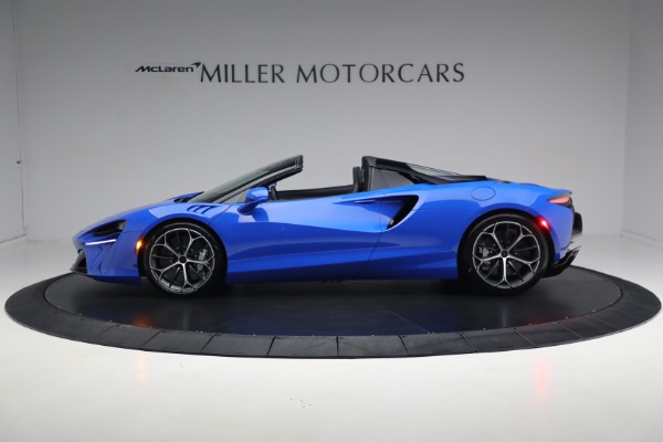 New 2025 McLaren Artura Spider Performance for sale $329,718 at Pagani of Greenwich in Greenwich CT 06830 3