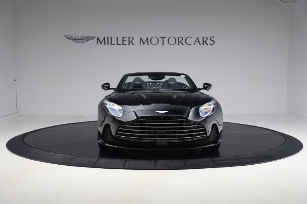 New 2025 Aston Martin DB12 Volante for sale $306,600 at Pagani of Greenwich in Greenwich CT 06830 27