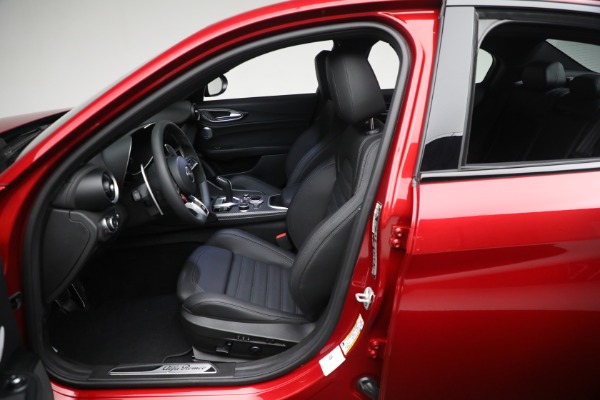 Used 2024 Alfa Romeo Giulia Quadrifoglio for sale $71,900 at Pagani of Greenwich in Greenwich CT 06830 25