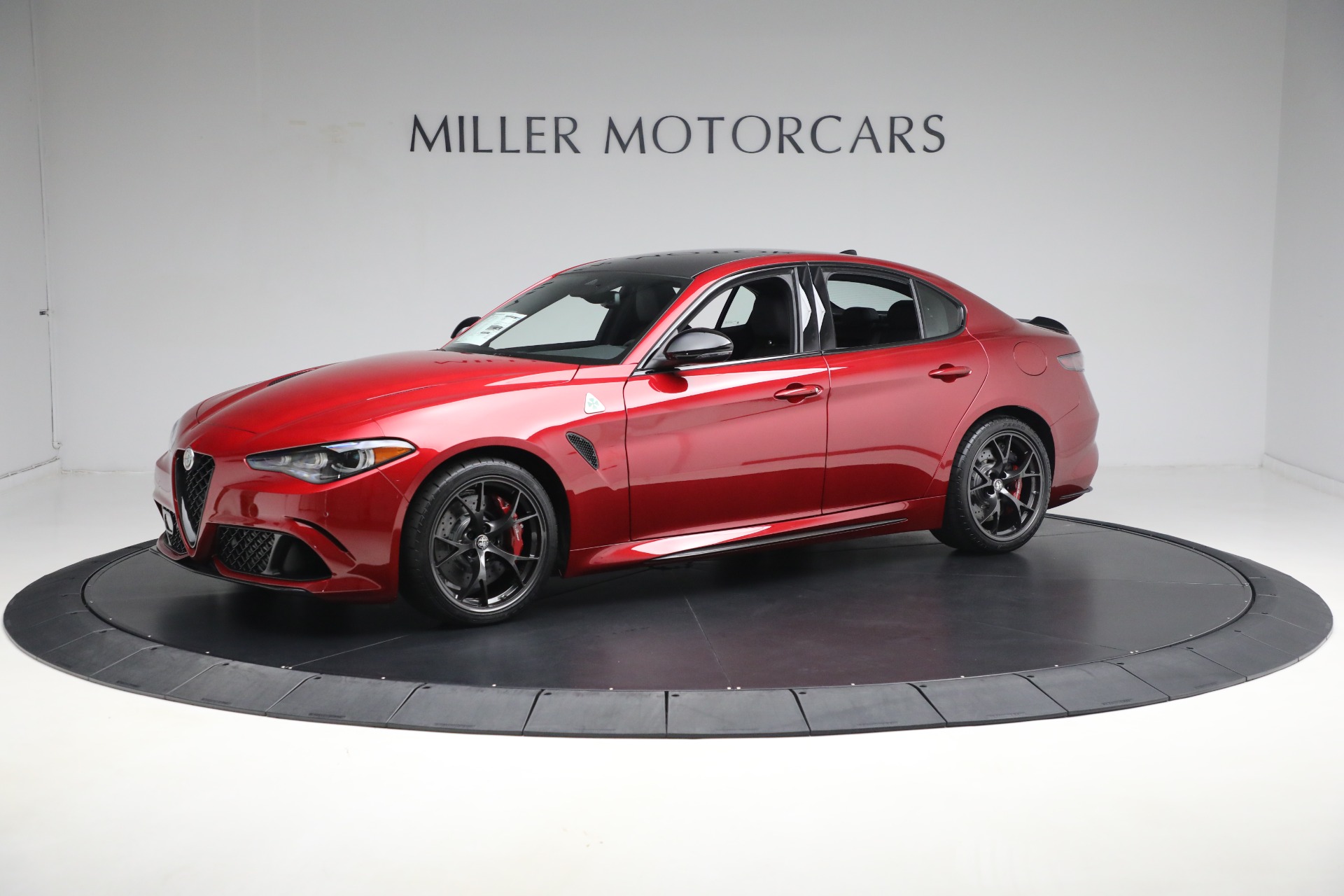 Used 2024 Alfa Romeo Giulia Quadrifoglio for sale $71,900 at Pagani of Greenwich in Greenwich CT 06830 1