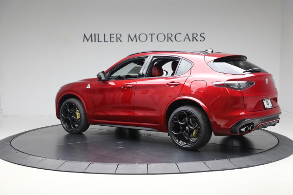 New 2024 Alfa Romeo Stelvio Quadrifoglio Carbon pkge for sale $85,410 at Pagani of Greenwich in Greenwich CT 06830 13