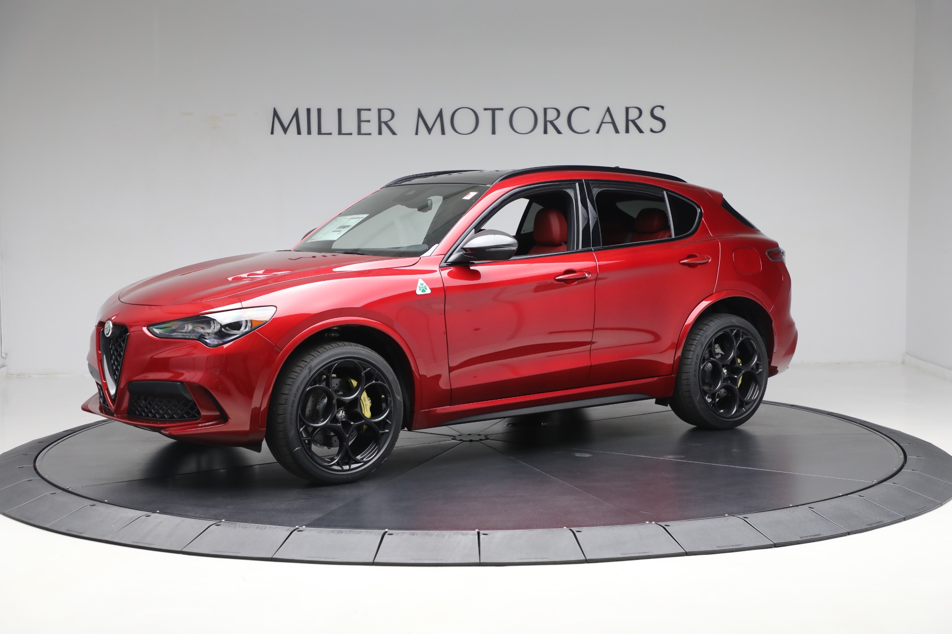New 2024 Alfa Romeo Stelvio Quadrifoglio Carbon pkge for sale $85,410 at Pagani of Greenwich in Greenwich CT 06830 1