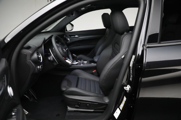New 2024 Alfa Romeo Stelvio Quadrifoglio for sale $94,570 at Pagani of Greenwich in Greenwich CT 06830 27