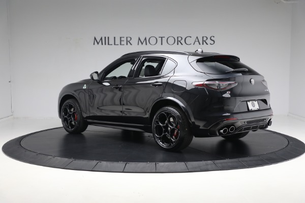 New 2024 Alfa Romeo Stelvio Quadrifoglio for sale $78,900 at Pagani of Greenwich in Greenwich CT 06830 10