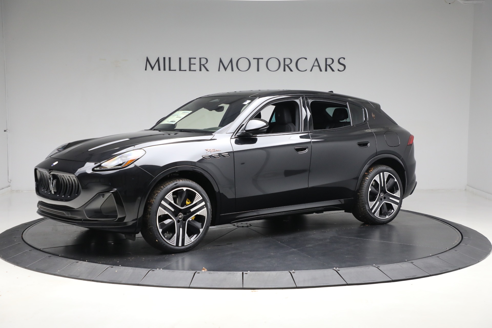 New 2025 Maserati Grecale Folgore - Fully Electric Vehicle for sale Sold at Pagani of Greenwich in Greenwich CT 06830 1