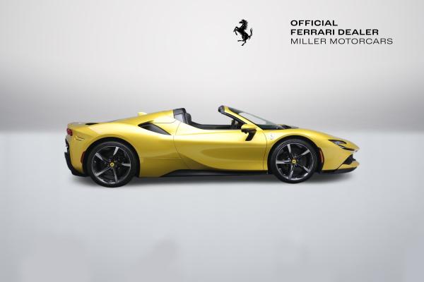 Used 2024 Ferrari SF90 Spider for sale $565,900 at Pagani of Greenwich in Greenwich CT 06830 10
