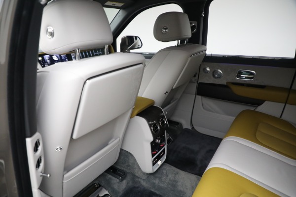 Used 2025 Rolls-Royce Cullinan for sale Sold at Pagani of Greenwich in Greenwich CT 06830 25