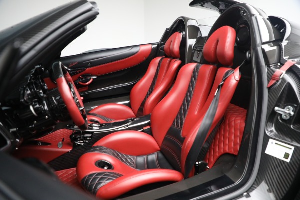 Used 2018 Pagani Huayra Roadster for sale Sold at Pagani of Greenwich in Greenwich CT 06830 26