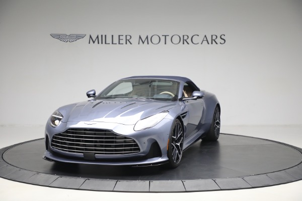 New 2025 Aston Martin DB12 Volante for sale $327,200 at Pagani of Greenwich in Greenwich CT 06830 25