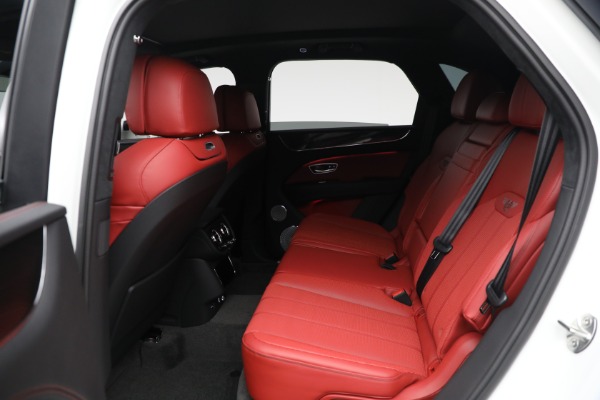 New 2025 Bentley Bentayga V8 for sale $267,820 at Pagani of Greenwich in Greenwich CT 06830 18