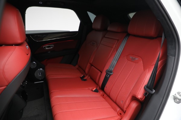 New 2025 Bentley Bentayga V8 for sale $267,820 at Pagani of Greenwich in Greenwich CT 06830 19